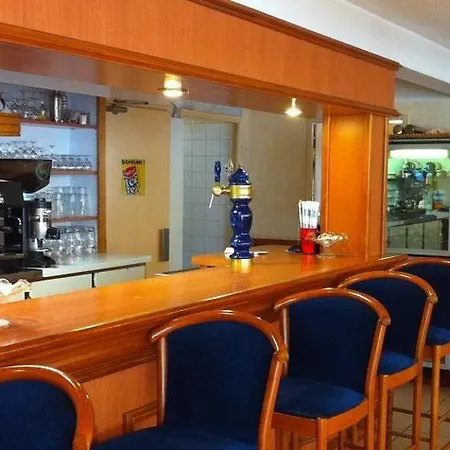 & Restaurant Le Mejean - Parc Des Expositions 2* 라테