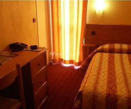 Hotell & Restaurant Le Mejean - Parc Des Expositions